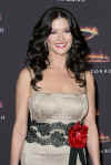 Catherine Zeta Jones- (11).jpg (37966 bytes)